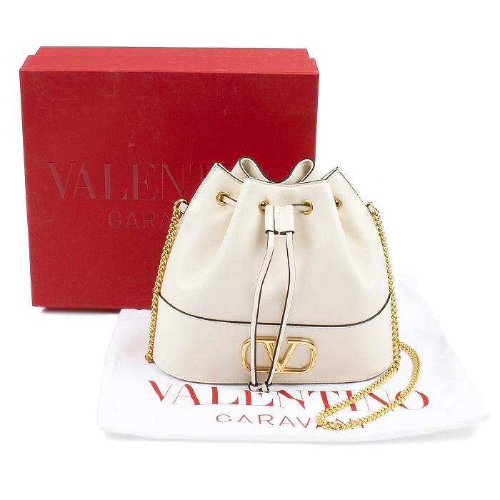 VALENTINO VLogo Signature Chain Mini Bucket Shoulder Bag