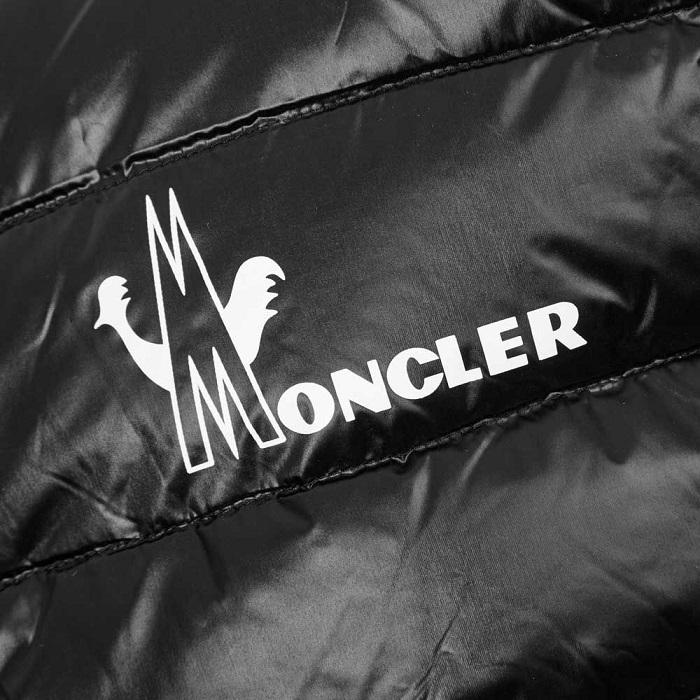 Moncler Logo Print Knit Down Jacket Black