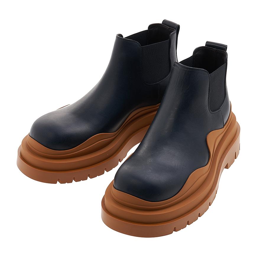 Bottega Veneta Tire Chelsea Boots Men’s Black Leather