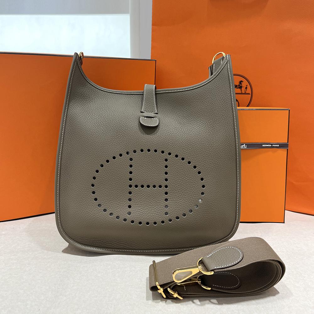 HERMES Etoupe Leather Evelyne 33 Crossbody Bag Gold Hardware