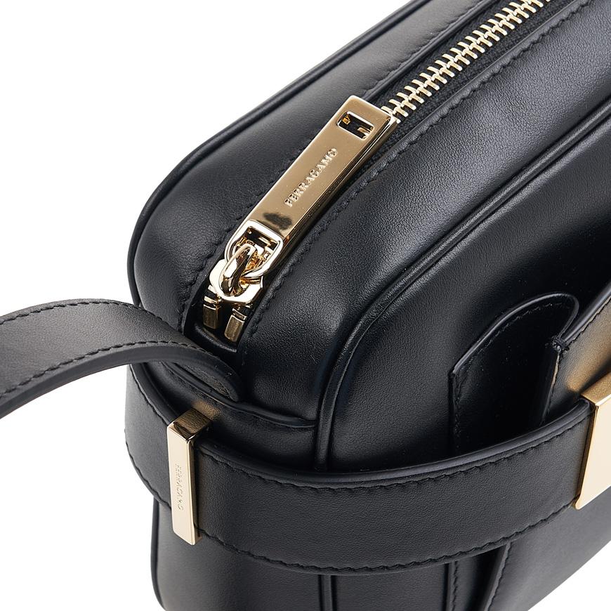 Ferragamo Women’s Camera Bag Shoulder Bag 21 6292 NERO 0769547 2