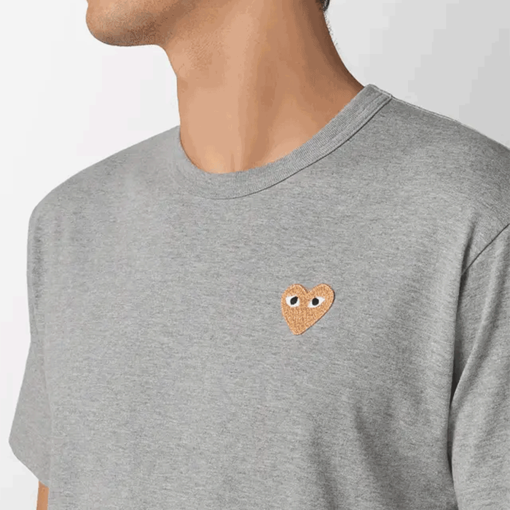Comme des Garcons Gold Heart Unisex Short Sleeve T-Shirt AZ T216 051 3