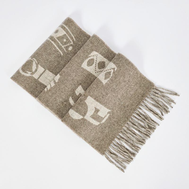 HERMES Beige Cashmere Colliers de Chiens Scarf