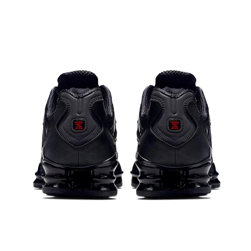 Nike Shox Low-Top Sneakers Black/Max Orange Women