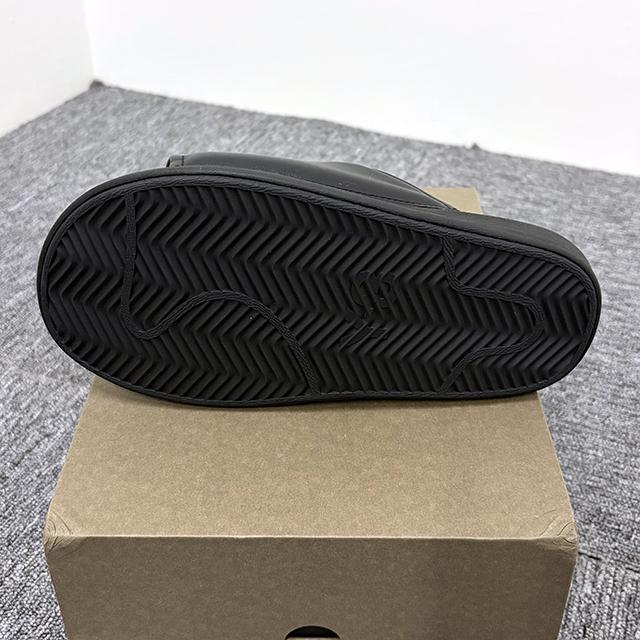 Y-3 Yohji Yamamoto Logo Slide Sandals Black Men's Slippers KI4033