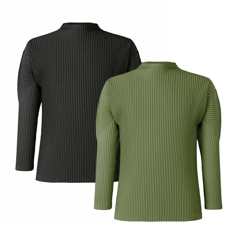 Issey Miyake Men's Pleated Cargo Pocket T-Shirt JK143