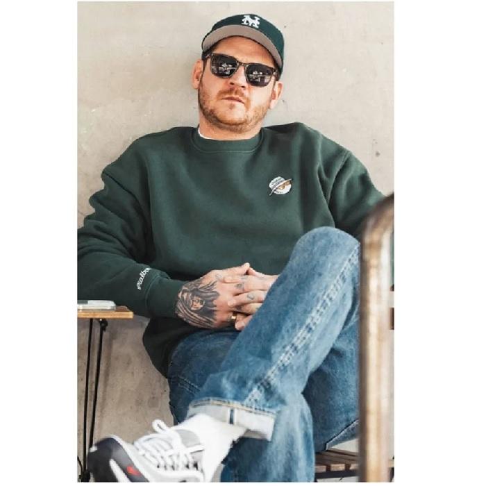 malbon Hunter Bucket Crewneck Long Sleeve Sweatshirt for Men M 9556 HGN