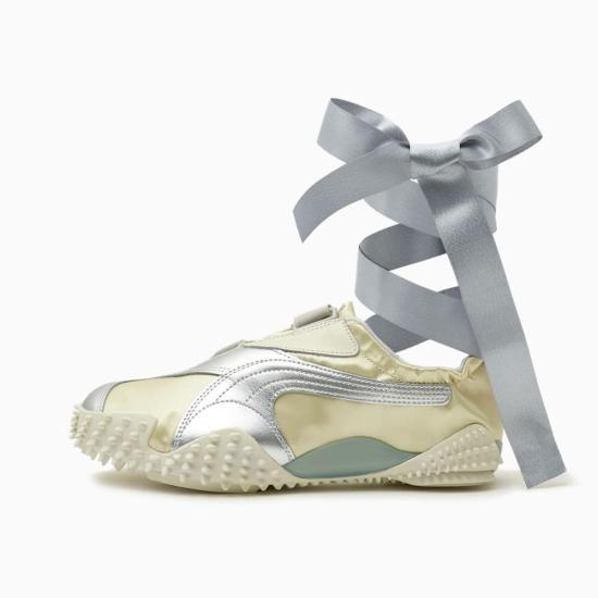 PUMA Mostro Power and Grace Sneakers