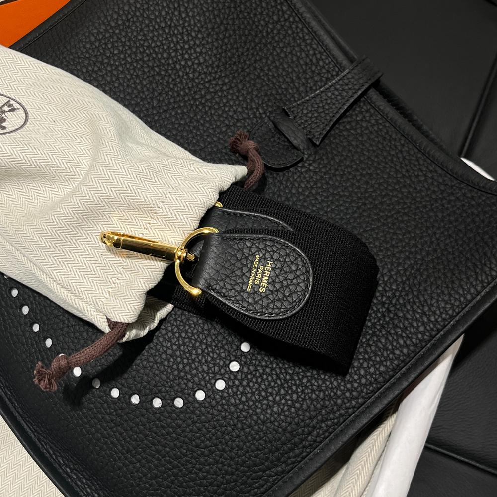 HERMES Clemence Leather Evelyne 29 Black Crossbody Bag Palladium Hardware