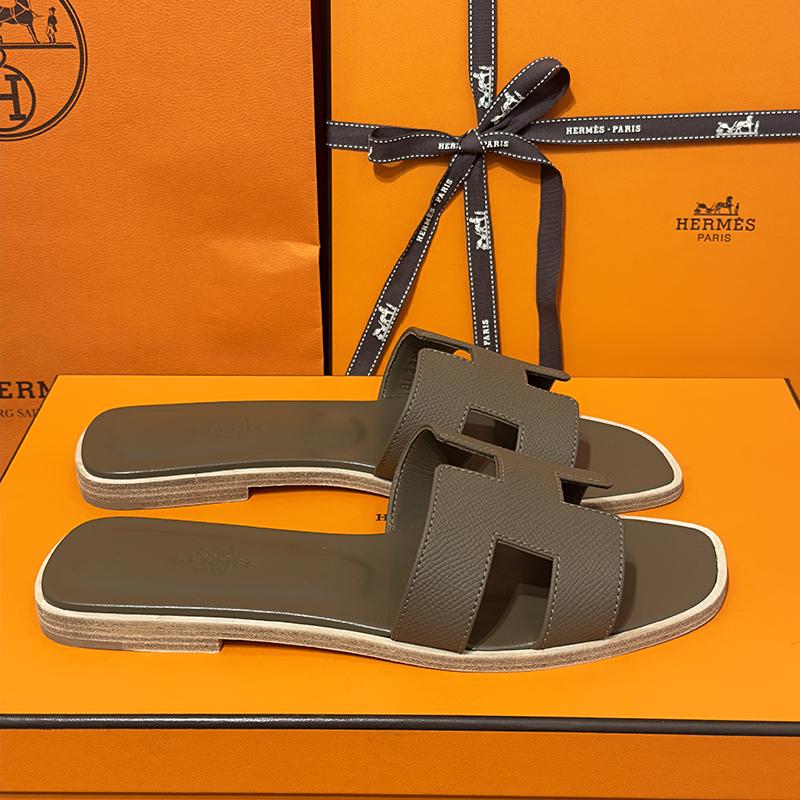 HERMES Etoupe Brown Calfskin Oran Sandals Women