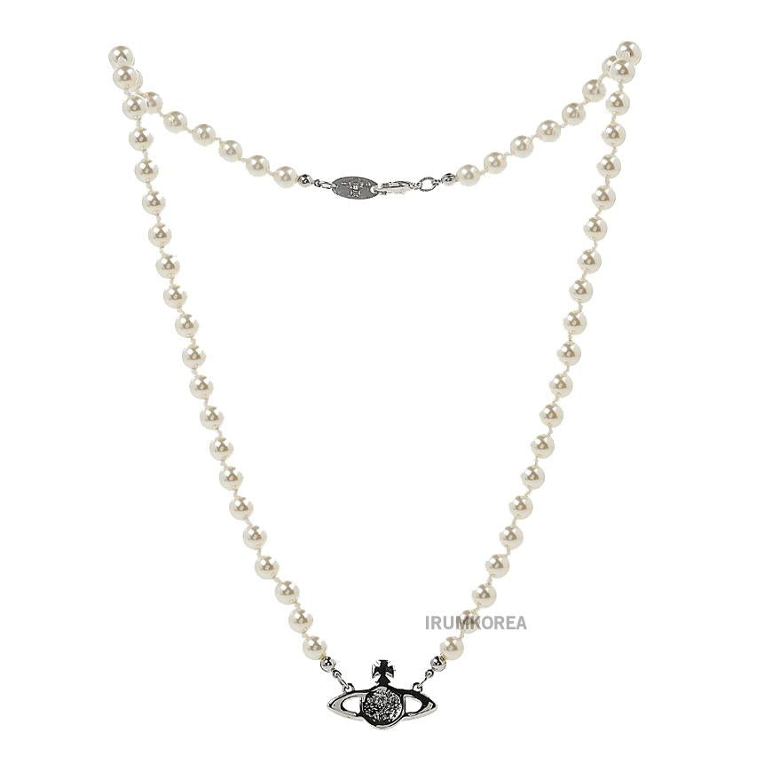 Vivienne Westwood Silver Bas Relief Pendant Necklace for Men 63010100 P104