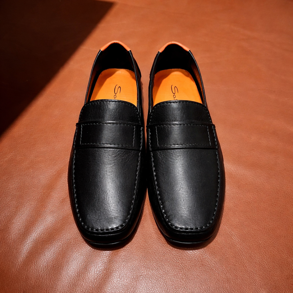 SANTONI Black Leather Loafers for Men MGDR18476 SMASGFRN01