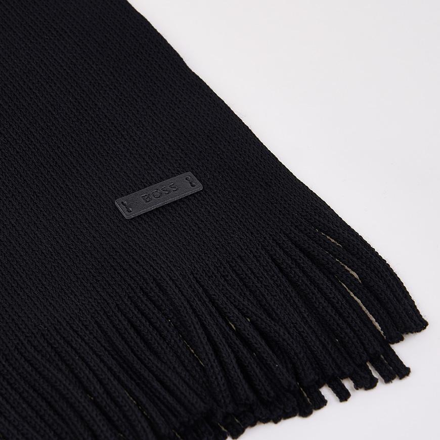 HUGO BOSS Men’s Virgin Wool Knit Scarf 50495340 001