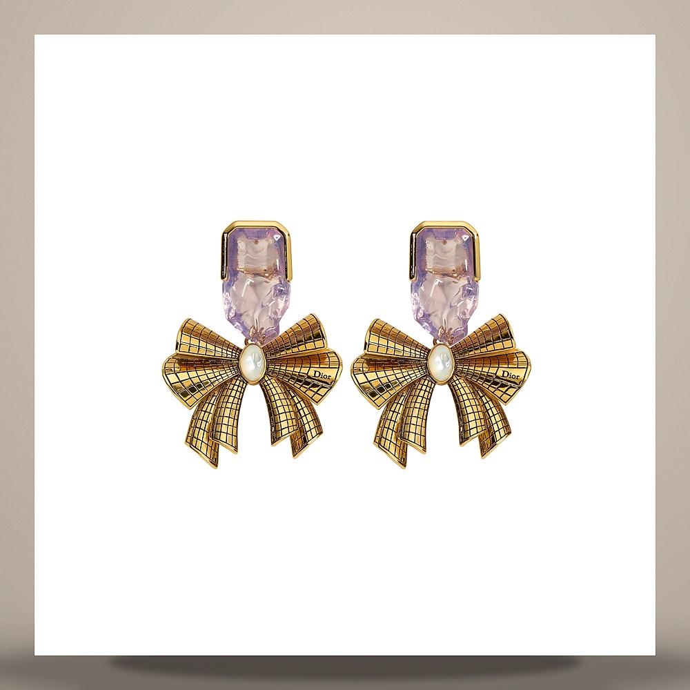 DIOR Gold-Finish Metal Mother-of-Pearl Light Pink Resin Earrings E4870WOMVED38K