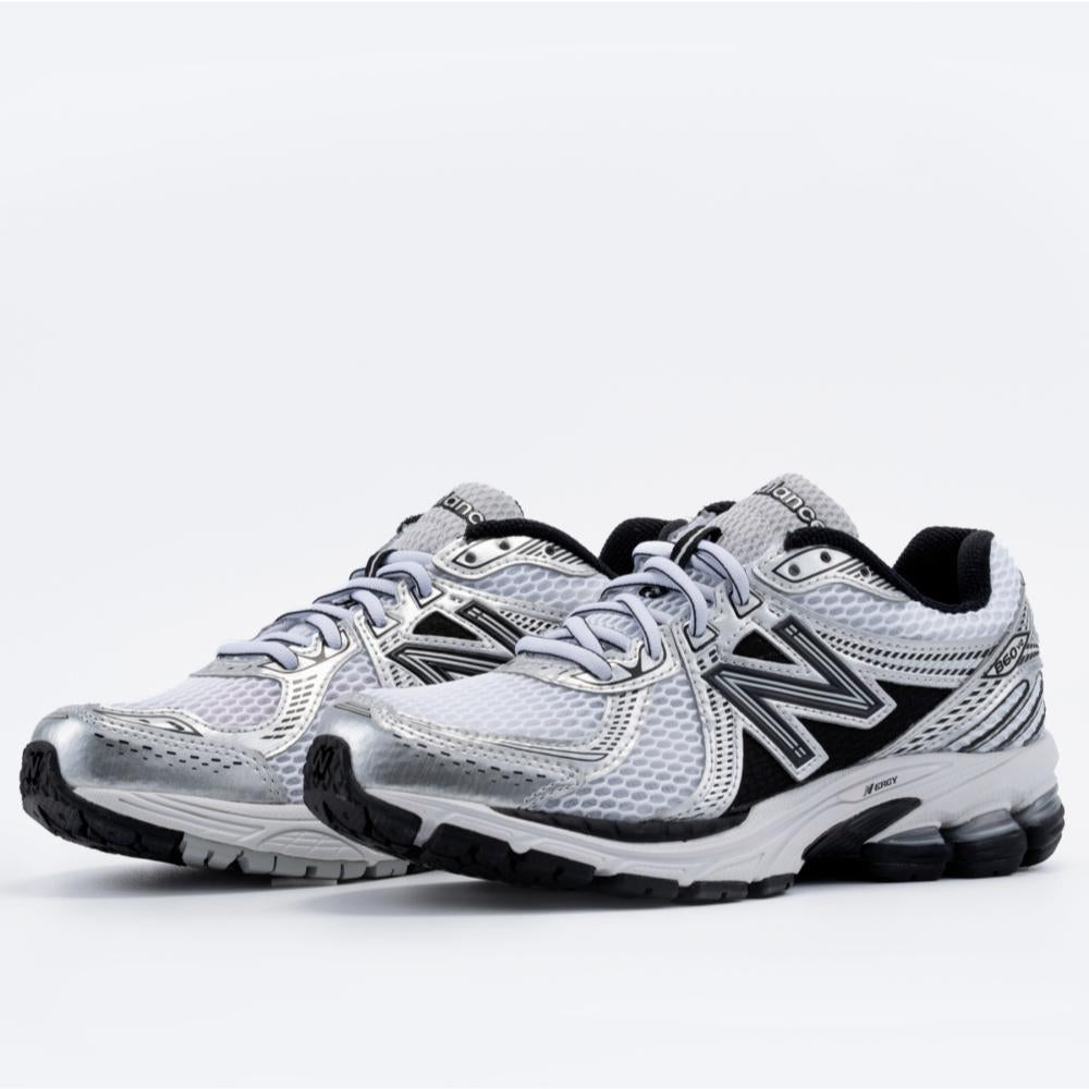 New Balance White Black 860v2 Low Top Sneakers Men’s