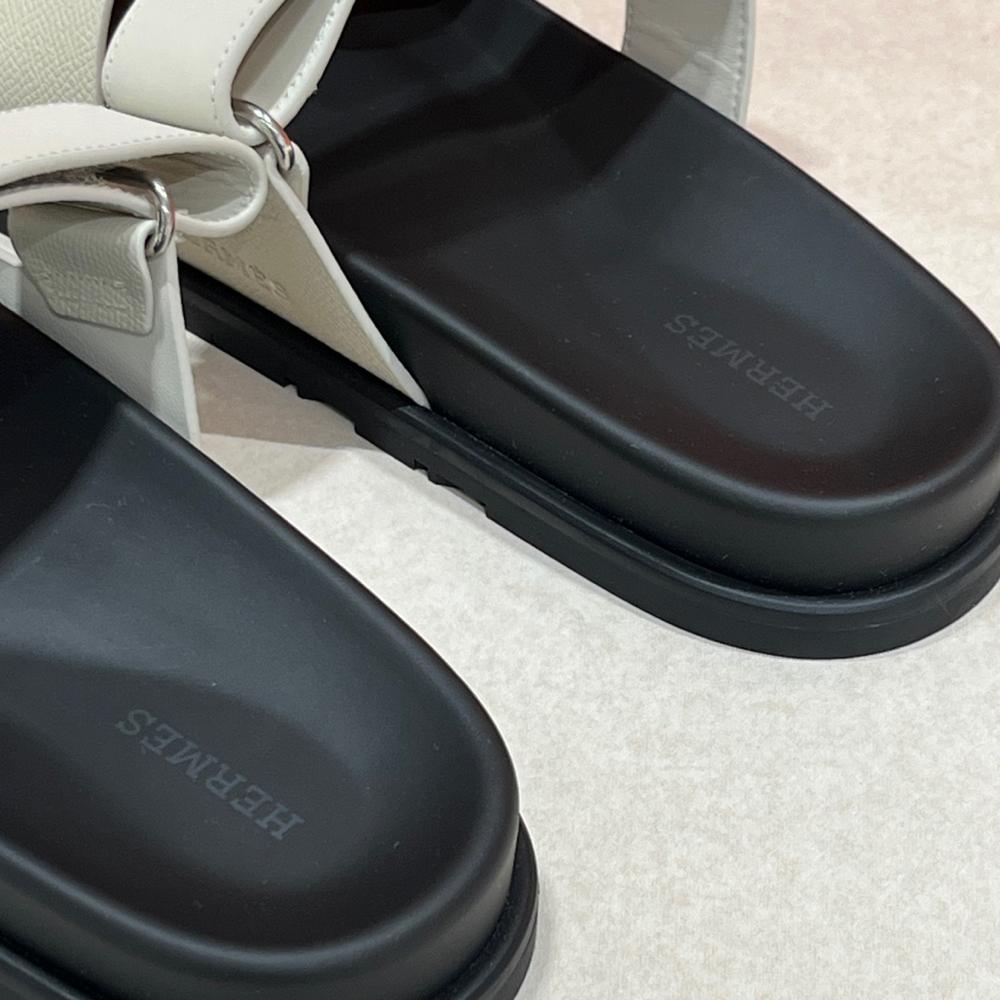 HERMES Mens Chypre Sandals Epsom Calfskin Light Gray