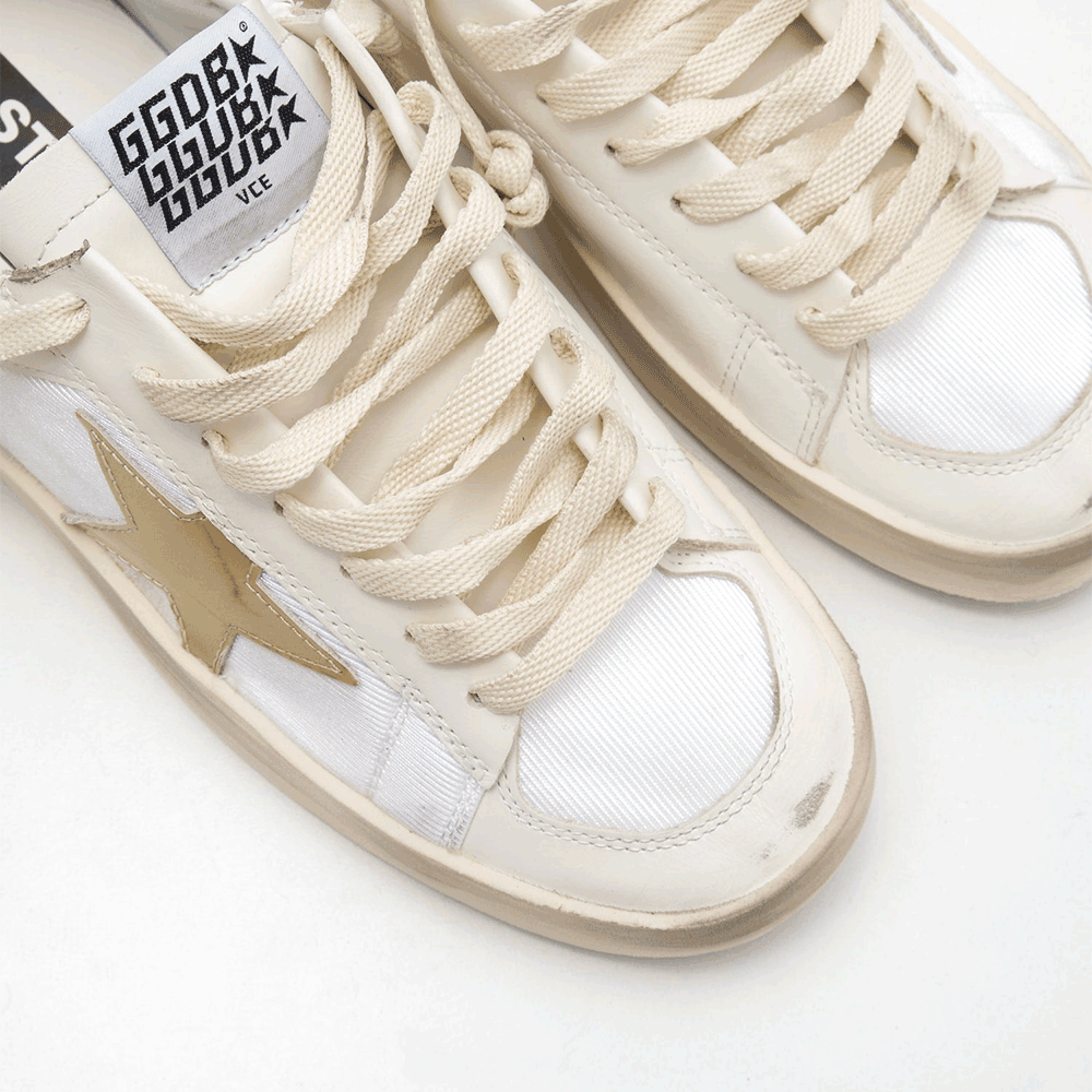 GOLDEN GOOSE Star Detail Gold Low-Top Sneakers Women