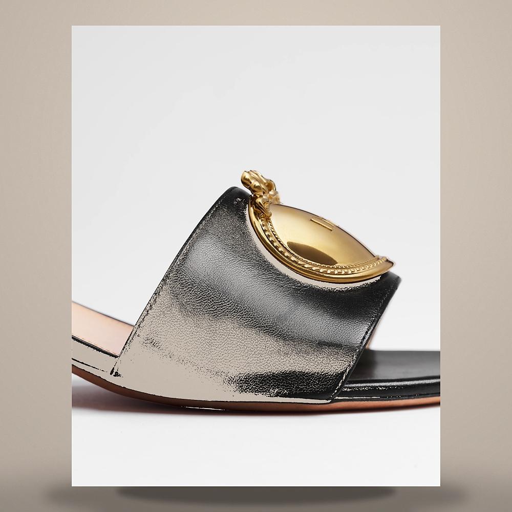 DIOR Black Lambskin Medallion Buckle Heel Slide Pumps KCO695LAB S900