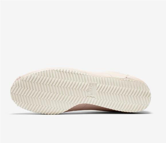 Nike Women’s Cortez Sharapova Low-Top Sneakers Sail/Beige AR5696 202