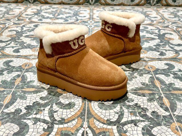 Ugg Matelassé Platform Shearling Boots OB915MP