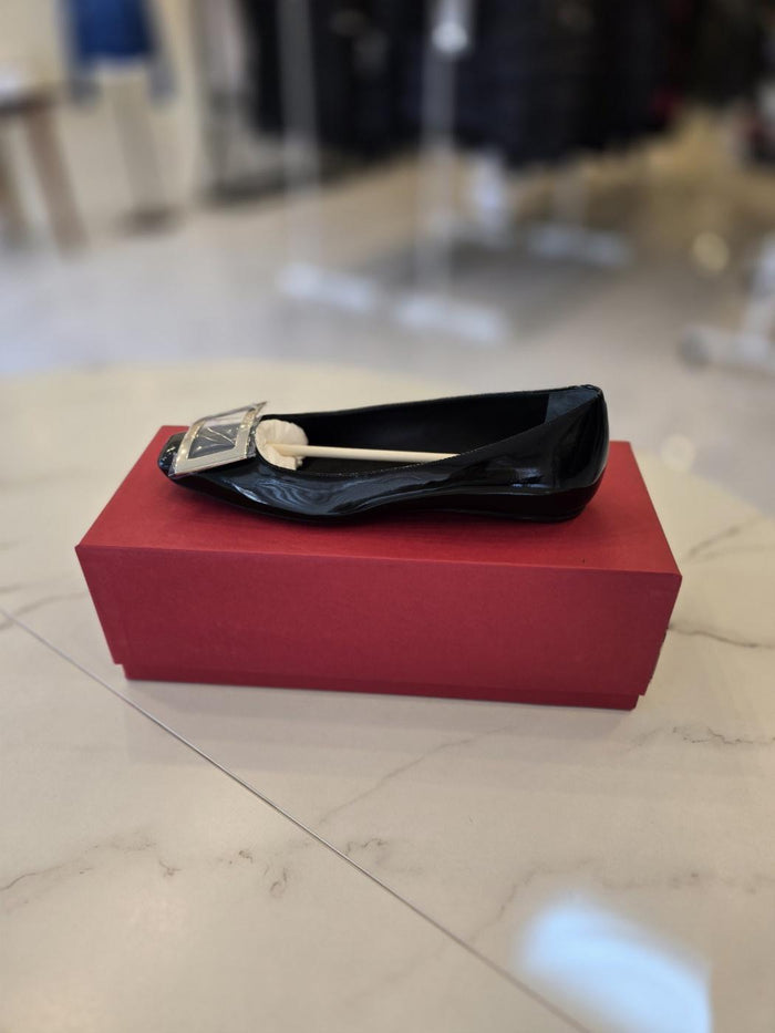 Roger Vivier Black Leather Trompette Flat Pumps RVW40415280D1P