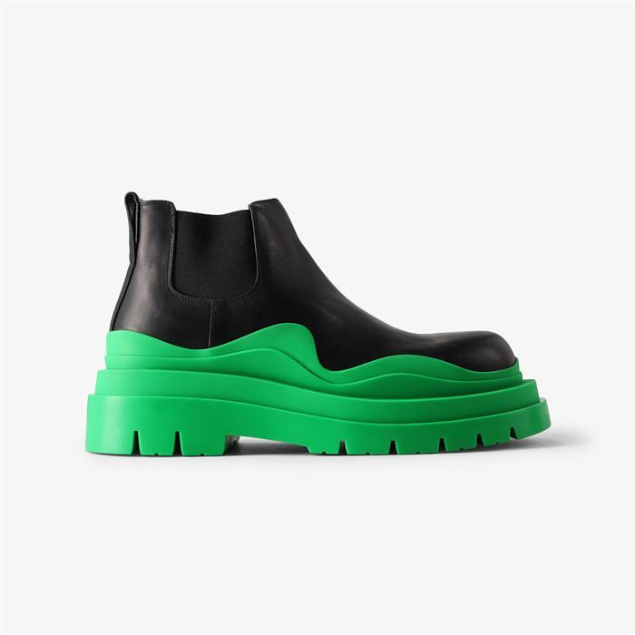 Bottega Veneta Tire Ankle Chelsea Boots Men Leather Black