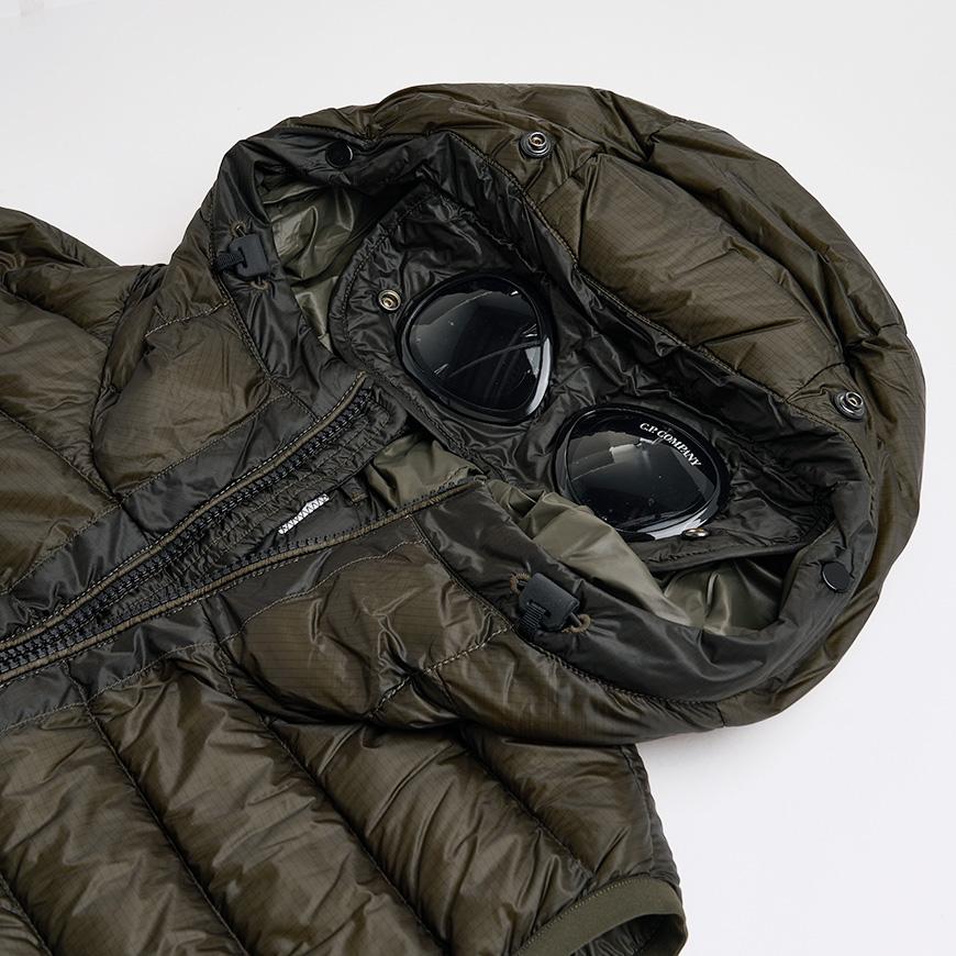 CP Company Men DD Shell Puffer Vest 19CMVE032A 110416A 683