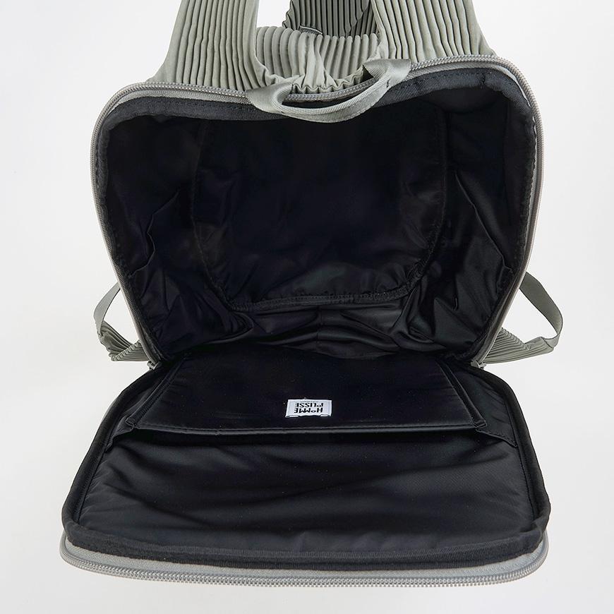 Issey Miyake Homme Plissé Pleated Backpack Black Men's HP58AG452 64