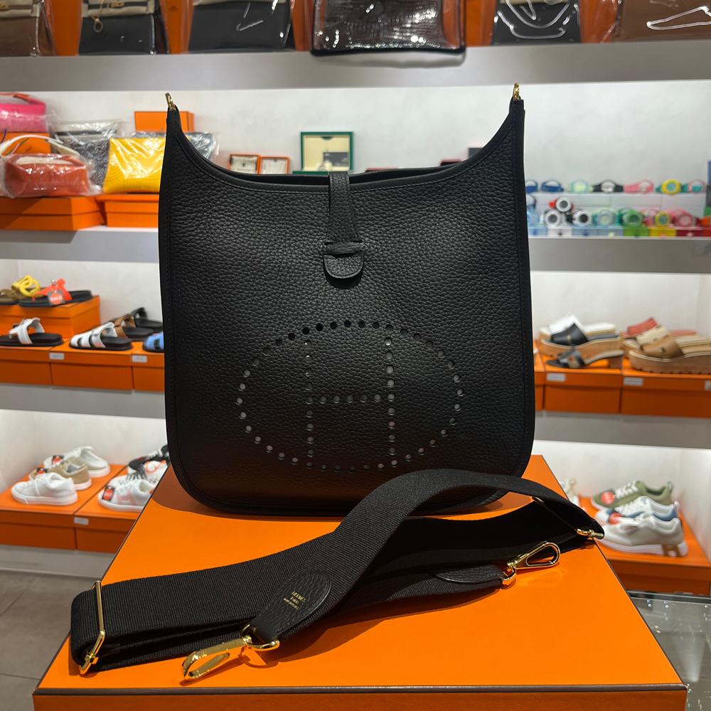 HERMES Clemence Leather Evelyne 29 Black Crossbody Bag Palladium Hardware
