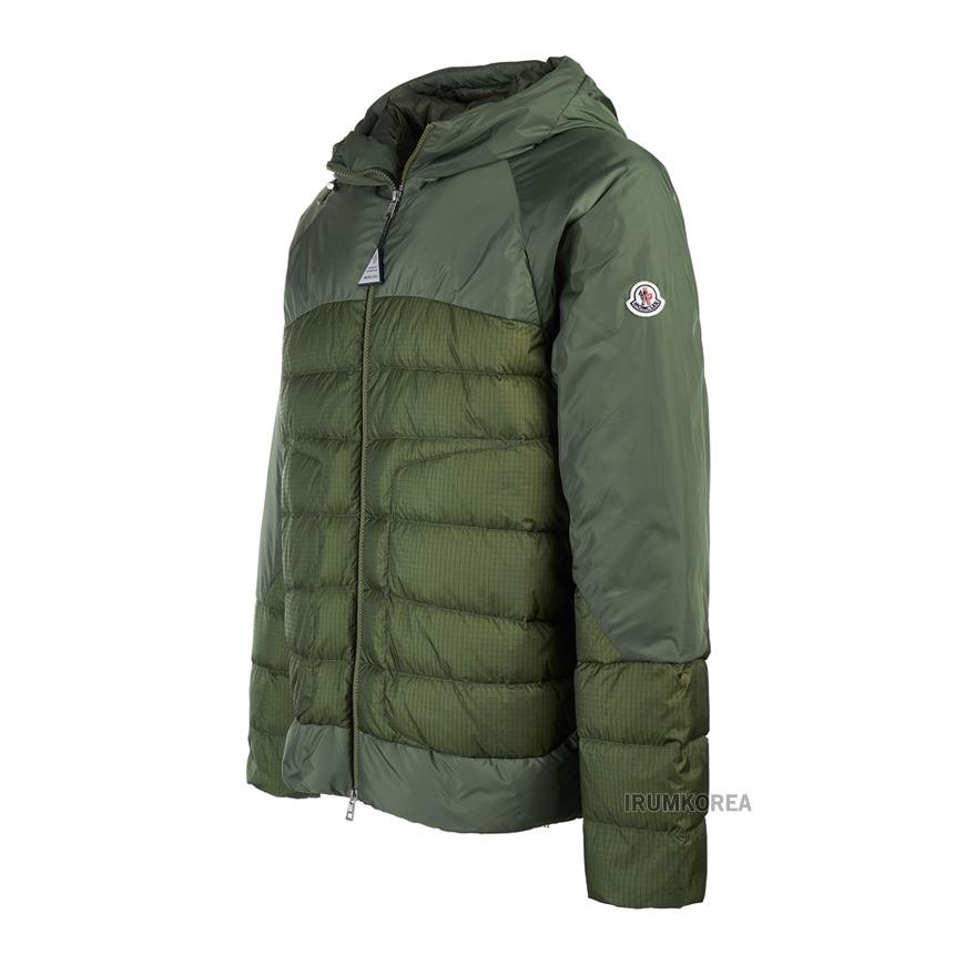 Moncler Men's Glossy Down Puffer Jacket 1A00071 596VN 817