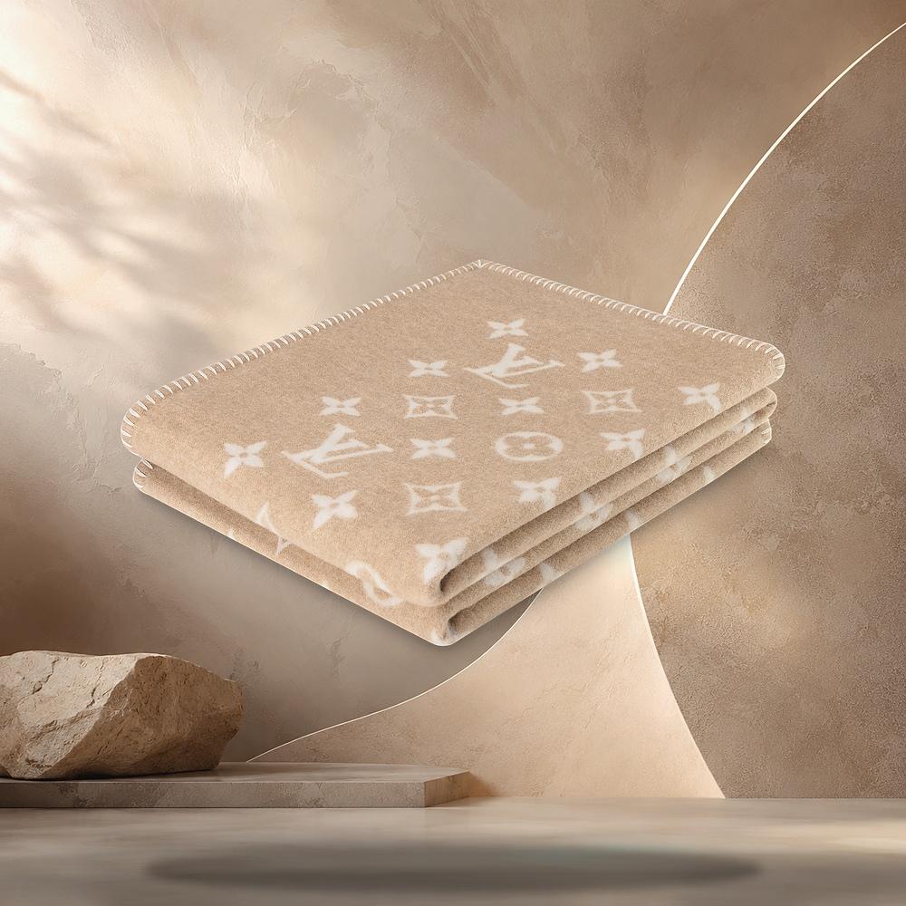 Louis Vuitton Neo Monogram Blanket Beige Scarf M79230