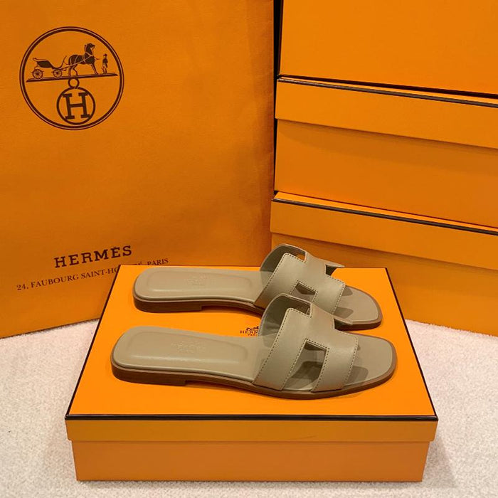 HERMES Oran Sandals Calfskin Khaki Beige Slides