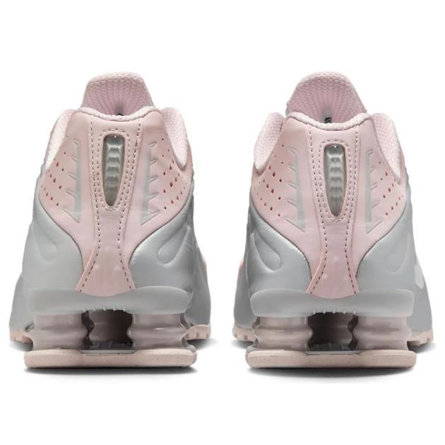 Nike Shox R4 Barely Rose Women’s Low-Top Sneakers