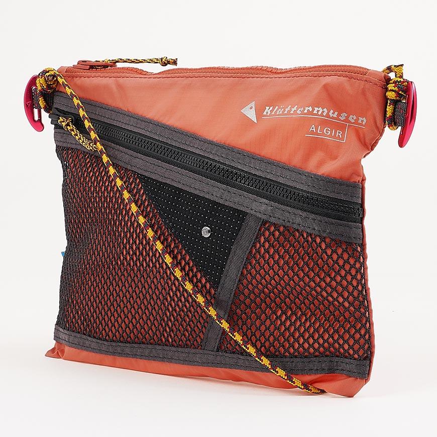 Klattermusen Algir Accessory Bag M Unisex Crossbody Bag Navy