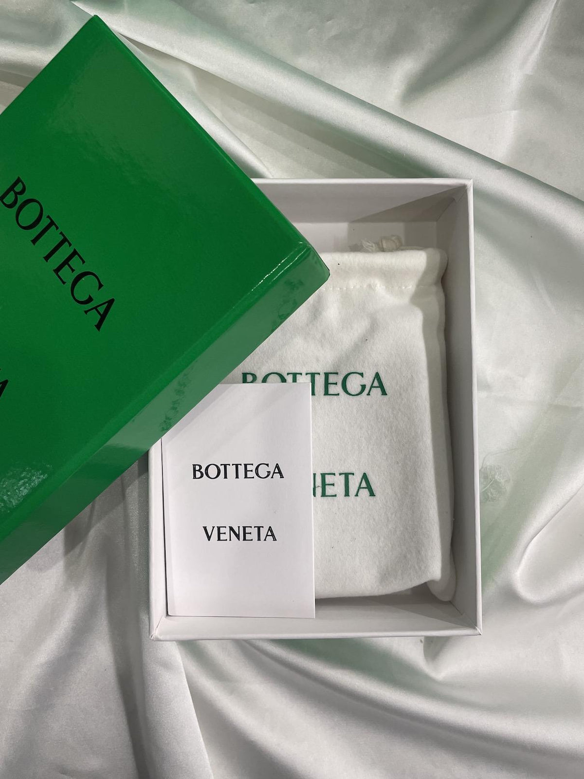 Bottega Veneta Black Intrecciato Leather Flap Card Holder Wallet 749417