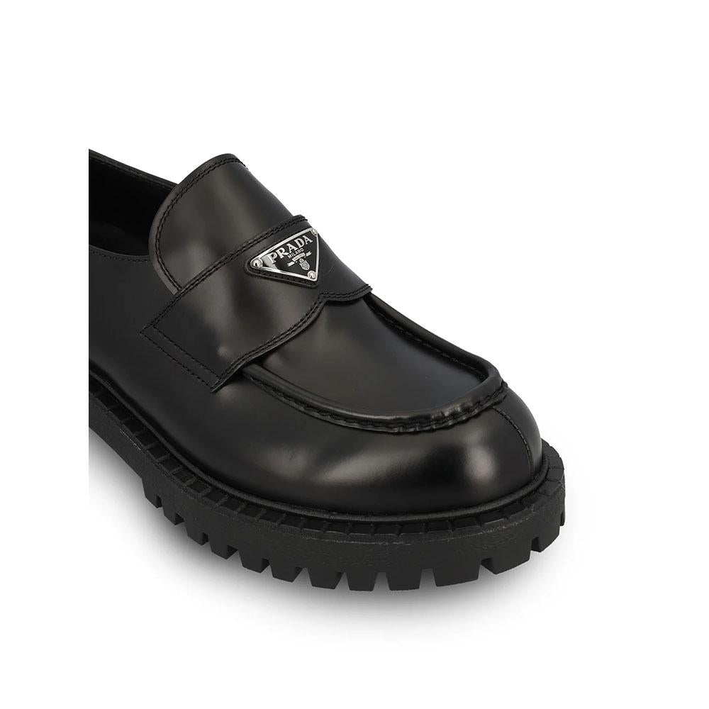 PRADA Triangle Logo Black Leather Loafers Men’s 2DE151 G001 B4L F0002