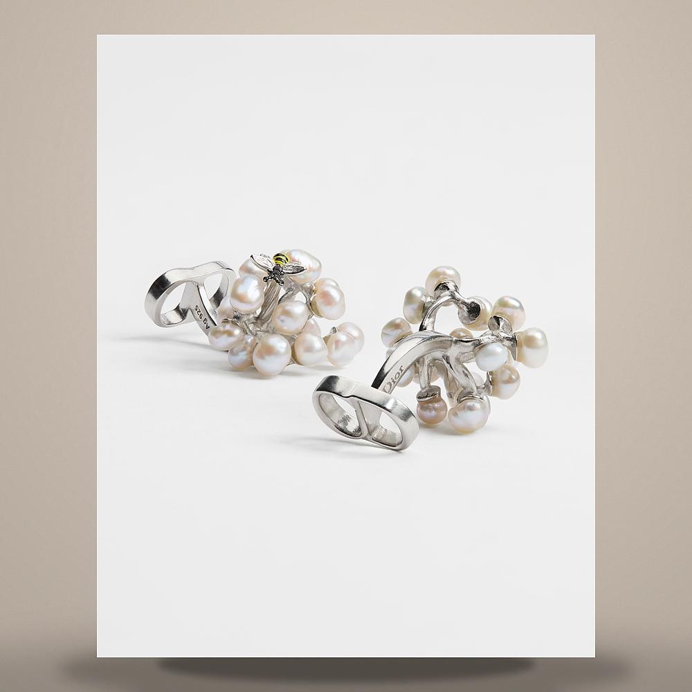 DIOR Silver Flower Bee Cufflinks with Freshwater Pearls Yellow B C0224HOMST D991