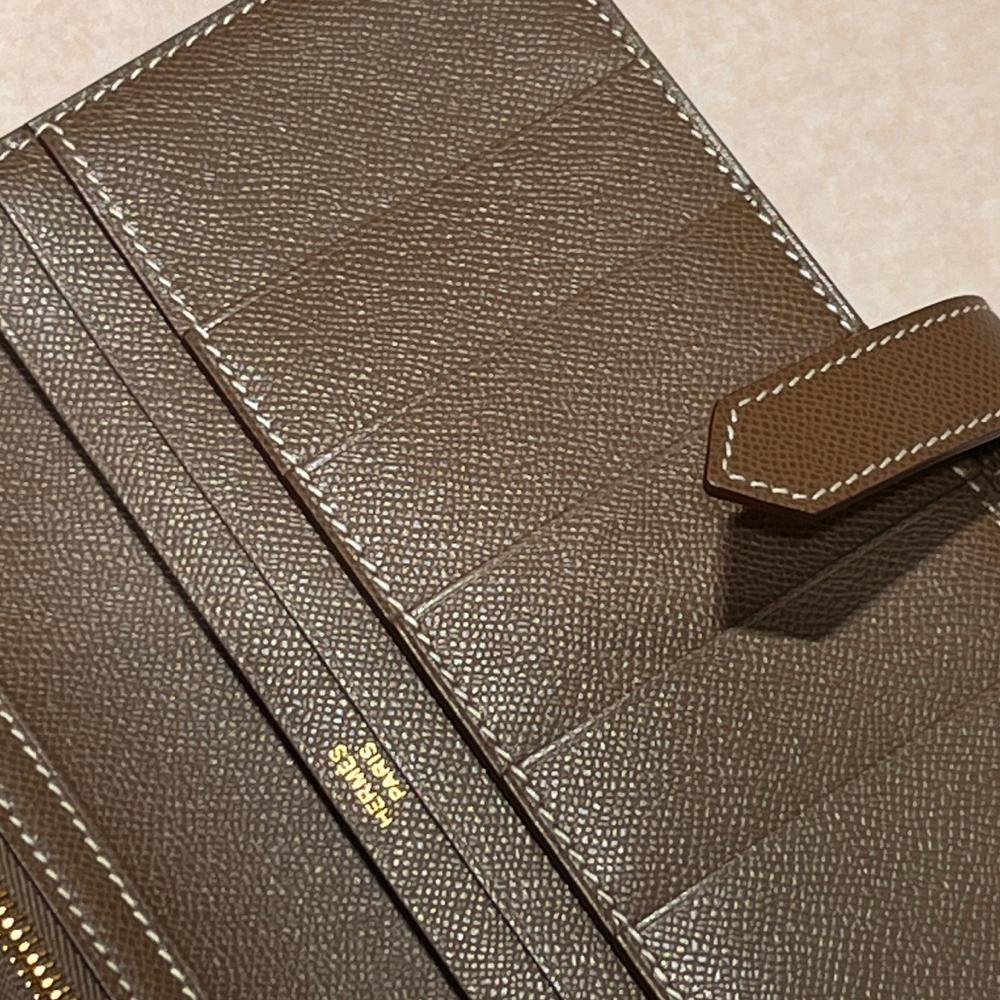 HERMES Beaun Long Wallet Etoupe Leather Gold Hardware Unisex
