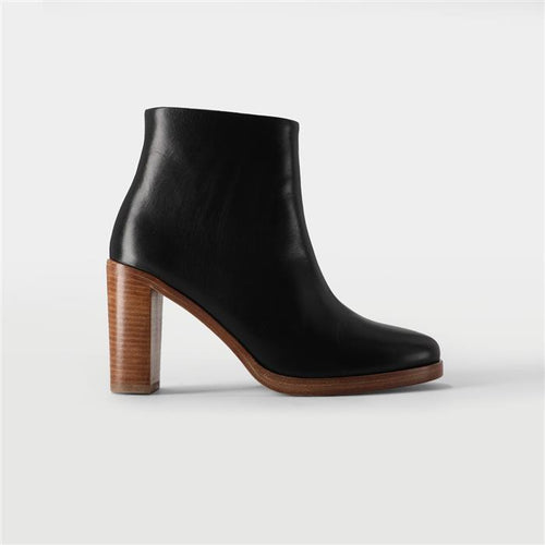 A.P.C. Chic Leather Ankle Boots
