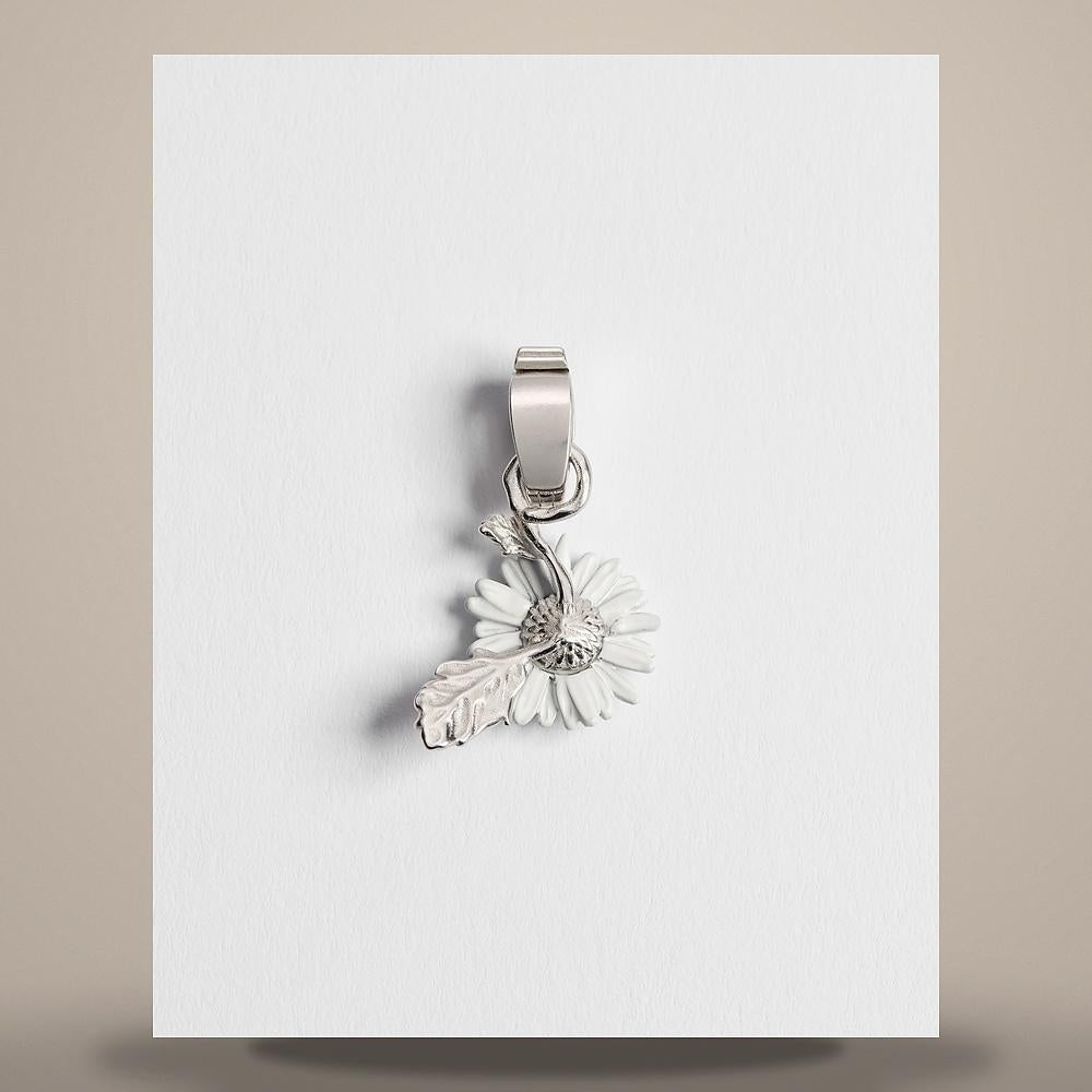 DIOR Daisy Charm Silver Yellow White Lacquer Keychain X0306HOMSTD975