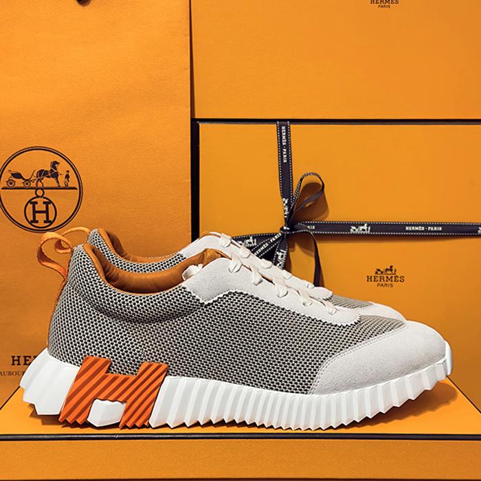 HERMES Beige Suede Bouncing Sneakers Blue Orange Two-Tone Low-Top