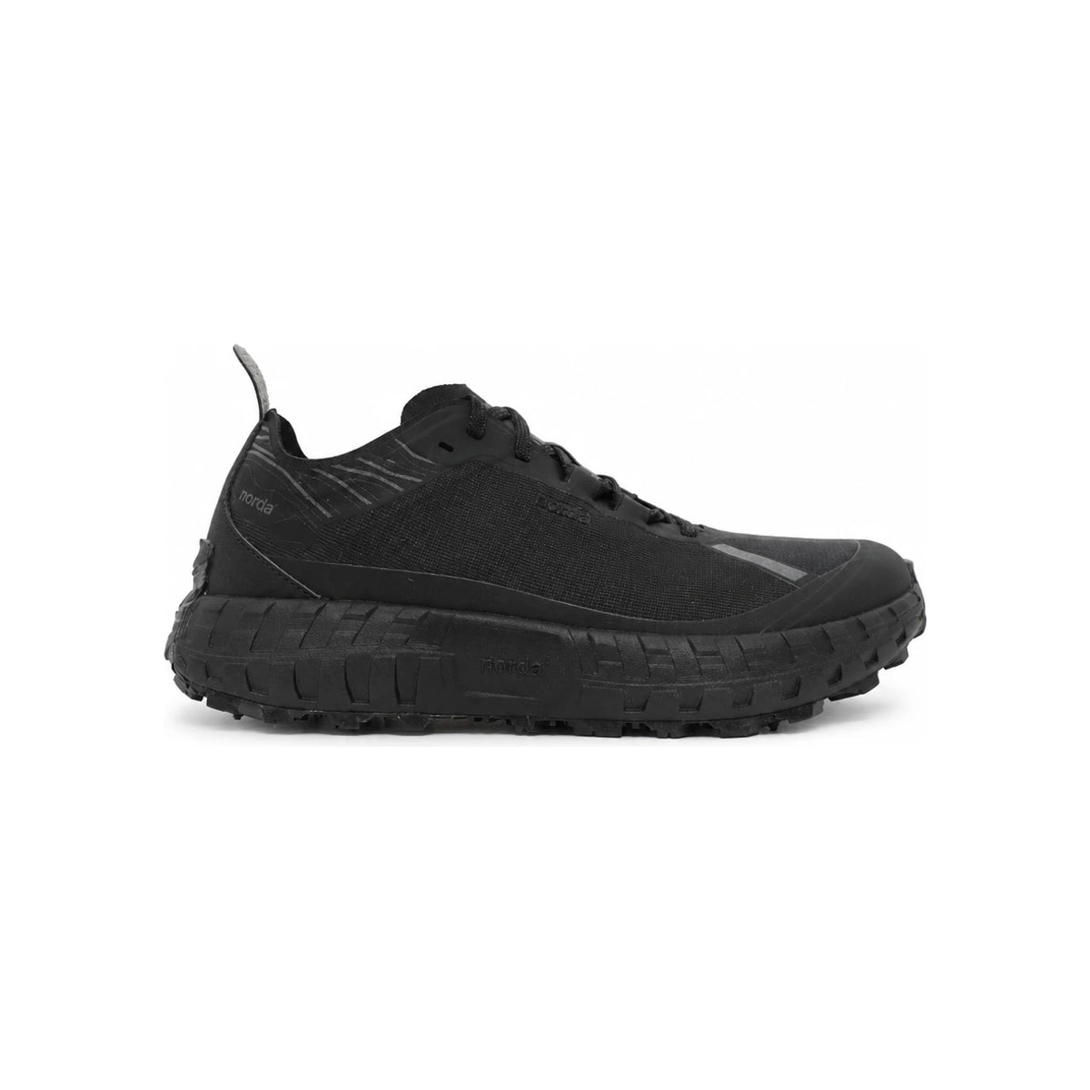 norda Stealth Black Low-Top Sneakers 001AM STEALTH BLACK