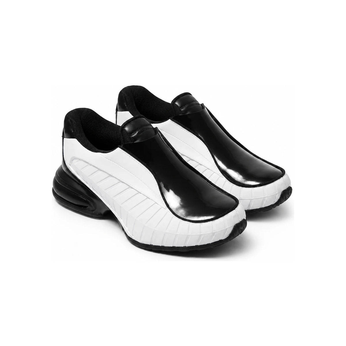 Comme des Garcons x Nike Air Max Dolce Men’s Low-Top Sneakers